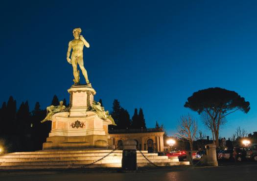 הפסל דוד של מיכאלנג'לו בפירנצה, טוסקנה